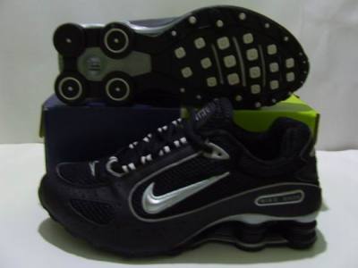 Man Nike Shox Moster-02.jpg