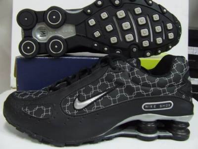 Man Nike Shox Moster-10