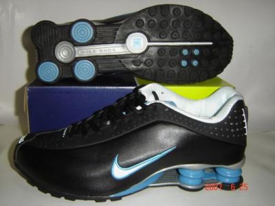 Man Nike Shox R4-17