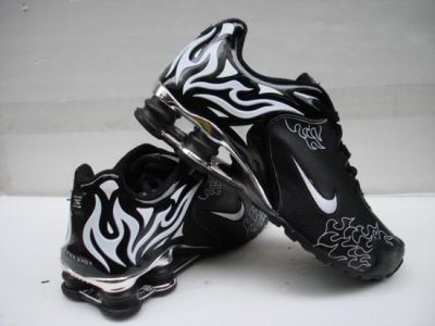 Man Nike Shox R4-61