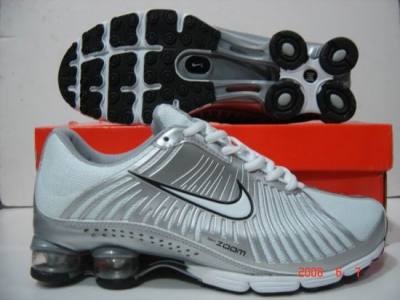 Man Shox R4 ZOOM-32